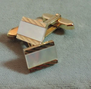 Vintage White Mother of Pearl MOP Shell Gold tone Cufflinks CL 88 - Picture 1 of 4