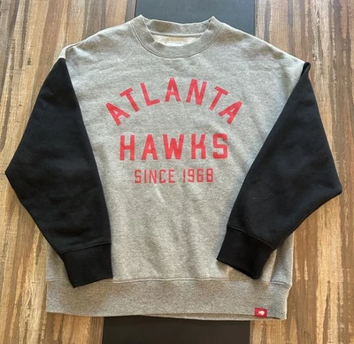 Sportige Women's Large Oversized Gray Black  Atlanta Hawks Crew Sweatshirt - Image 1 of 4