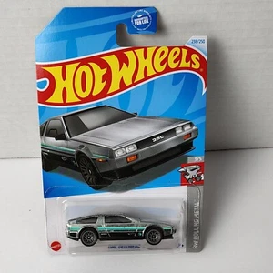 Hot wheels DMC delorean HW rolling metal 236/250 - Picture 1 of 6