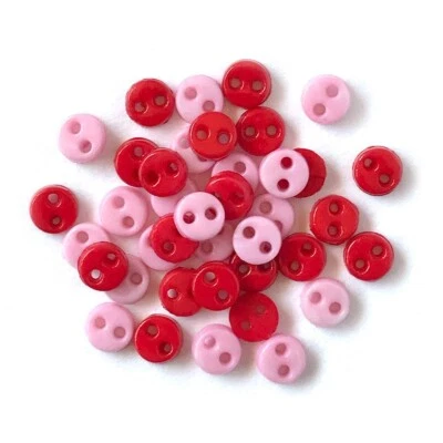 Sweetheart Micro Mini Round 1800 - Buttons Galore - Sew Through - Craft Scrap - Image 1 of 2