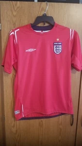 Umbro Official England Football Jersey 2004/06 Adult Small - Picture 1 of 5