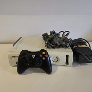 Xbox 360 60GB Console Gaming System with Controller TESTED + WORKS (CLEANED) - Picture 1 of 12