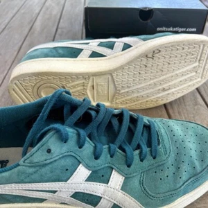 ASICS Onitsuka Tiger GSM Shoes - Size US Unisex 10.5 - Picture 1 of 5