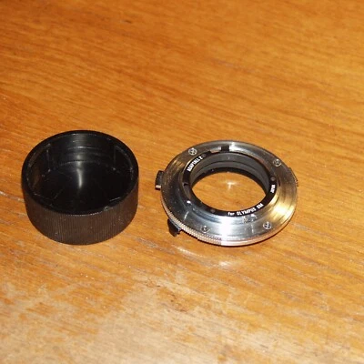 Genuine TAMRON Adaptall 2 lens mount adapter OLYMPUS OM SLR fit OM1 OM2 OM3 OM4 - Image 1 of 3