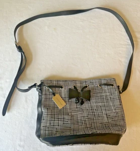 VTG Mary Kay Exclusive Crossbody Bag Black White Bow Drawstring Accent - Picture 1 of 9