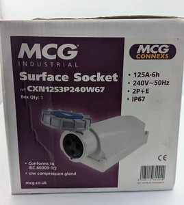 MCG CONNEXS CXN1253P240W67 125 AMP WALL SOCKET - 240V 3 PIN 2P+E 1P67 - Picture 1 of 5