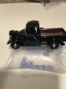 '37 Ford Pick up green Metal - Picture 1 of 4
