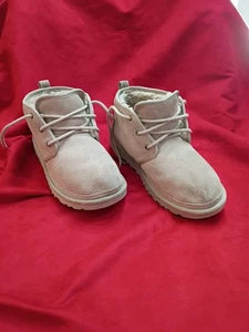 Bota Chukka UGG Neumel Mujer Marrón Gamuza Talla 9 - Imagen 1 de 8