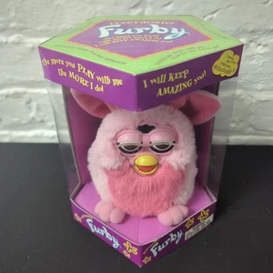 Vintage 1999 Rare Flamingo Pink FURBY Tiger Electronics NEW IN BOX Mod 70-800 - Bild 1 von 6