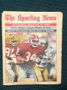 The Sporting News December 13, 1982 ~ Herschel Walker