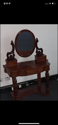 Antique Dressing Table With Mirror • 300$