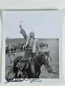 Vintage 1962 Yul Brynner Signed 8x10 Autographed B & W Photo Taras Bulba - Picture 1 of 3