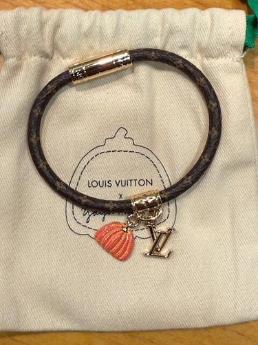 LOUIS VUITTON（LV） Bracciale Louis Vuitton LV x YK Zucca Charm Multicolore.