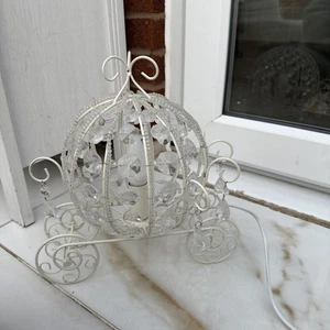 white Cinderella carriage-style table lamp with crystal accents- H 32 x L 32cm - Picture 1 of 22