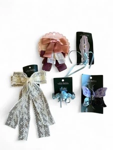 Neu mit Etikett 5 Stck. Wild Fable Damen Haarschleifen & Clips Pastellfarben Spitze Blumen Bänder $ 31 Ret - Bild 1 von 4