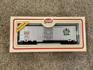 Model Power 7953 Canadian National 40' Boxcar - HO Scale - Sliding Door Box Car - Picture 1 of 3