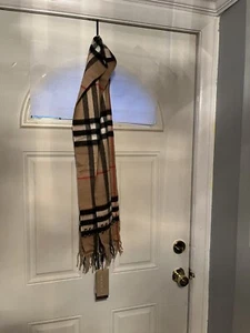 Bufanda Burberry London cachemir auténtica - nueva con etiquetas - Imagen 1 de 5