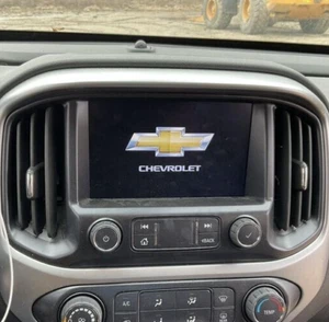 2018-2022 CHEVROLET COLORADO CANYON RADIO CONTROL WITH 8.0" SCREEN GENUINE OEM - Picture 1 of 13