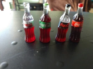 Barbie Dollhouse DIORAMA Food Accessory GROCERY DRINK COCA COLA - Picture 1 of 4
