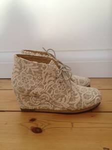 clarks width d