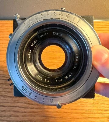 Kodak Wide Field Ektar 7 1/2" (190MM) F/6.3 W NO. 4 Acme Synchro Shutter Ilex - Image 1 of 4