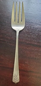 Vintage WM Rogers & Son APRIL Pattern Serving Fork 9" Silverplate 1950 - Picture 1 of 7