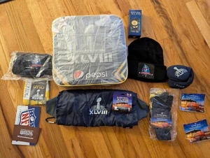 Super Bowl XLVIII 2014 Seahawks Broncos Warm Welcome Kit Cushion Gloves Hat NFL - Picture 1 of 5