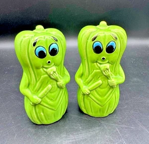 Vtg Ceramic Salt & Pepper Shakers Set Anthropomorphic Celery Stalks Veggies 5" - Picture 1 of 4