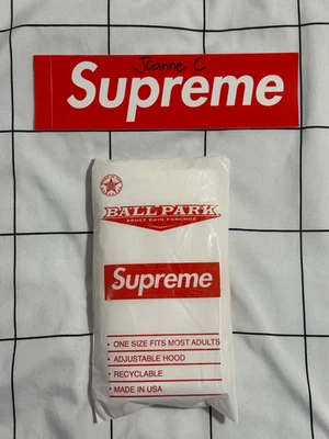 Poncho de lluvia Supreme Ballpark logotipo de caja SS20 100 % auténtico nuevo Foto 1 de 2
