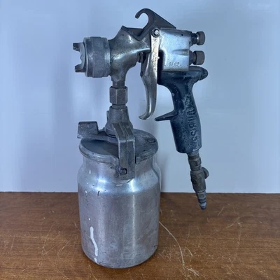 Vintage Devilbiss FinishLine FLG2 Air Spray Gun  W/ No. 1 Tip and Canister - Image 1 of 4