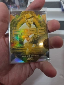 2022 Topps Fire En Fuego Gold Minted Foil On Fire Die-Cut #EF-1 Shohei Ohtani SP - Bild 1 von 4