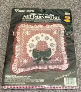 Weihnachten Kissen Kit in Netz Darning 14" x 14 - Spitze, Stoff und Rückseite enthalten - Bild 1 von 3