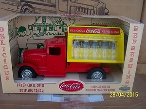 Coca Cola FLASCHE 10 Mini GLAS 1930 Cola LKW METALL Träger Lieferung Stahl Neu im Karton - Bild 1 von 2