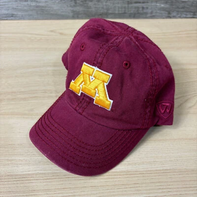 Minnesota Golden Gophers Sombrero Gorra Correa Trasera Niño Pequeño Granate Top Of The World Foto 1 de 4