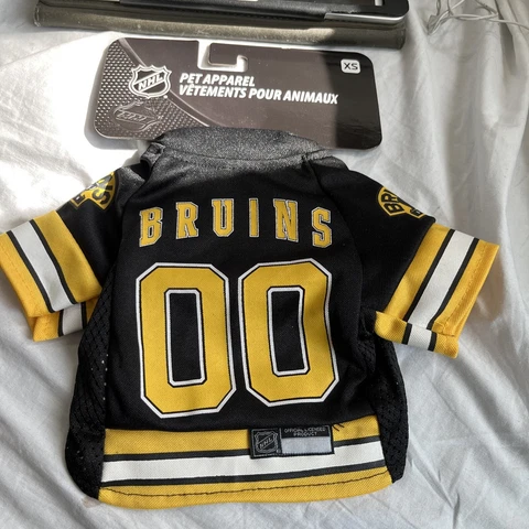 NHL Boston Bruins Jersey for Dogs & Cats, X-Small. - Let Your Pet Be A Real NHL Cover