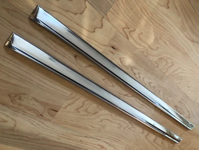 1951 Ford Custom 4 Dr Sedan "New Other LH Rear Door Lower Trim-1A-7325557 FoMoCo — 第 1/4 张图片