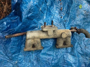 Triumph Spitfire intake manifold MK1V - Picture 1 of 4