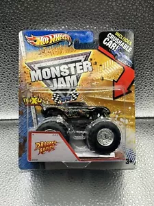 Hot Wheels Monster Jam Dragon's Breath Includes Crushable Car - Picture 1 of 2
