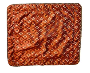 Funda Euro Sham Floral Roja y Dorada con Borde Dorado - Imagen 1 de 8