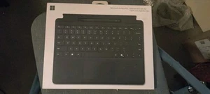 Microsoft 1864, 1962 Surface Pro Signature Keyboard With Slim Pen 2 #4 - Picture 1 of 4