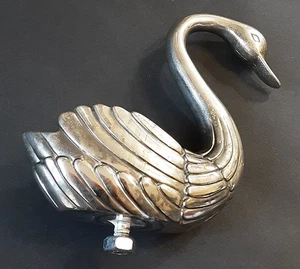 Piccolo cigno placcato argento - Foto 1 di 9