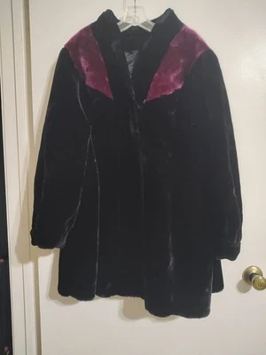 Abrigo Vintage Olympia Fashions Negro Uva Imitación Piel Hecho en EE. UU. 56" Pecho Talla L Foto 1 de 4