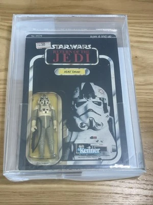 Driver Kenner Star Wars AT-AT SIN USAR, EN CAJA, CAS no AFA 75+ ROTJ 77 trasero graduado A Foto 1 de 4
