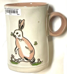 Taza abatible con conejito de Pascua cerámica gres Spectrum Designz 16 oz café Pascua - Imagen 1 de 6