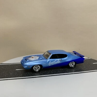 2004 Johnny Lightning Coca Cola 1971 Pontiac GTO #2 Blue w/Polar Bears 1:64 NM - Image 1 of 4