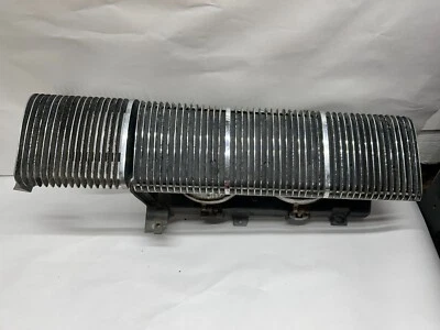 Mercury Cougar 1970 eliminador parrilla montaje de faros ocultos lado del conductor Foto 1 de 4