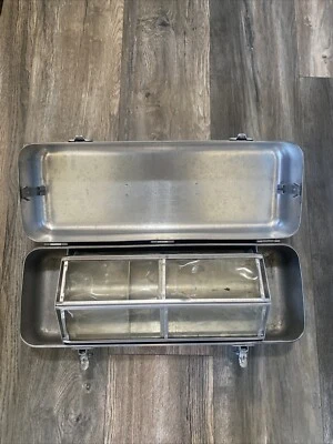 Caja de aparejos de metal con bandeja enrollable rara de colección Foto 1 de 4