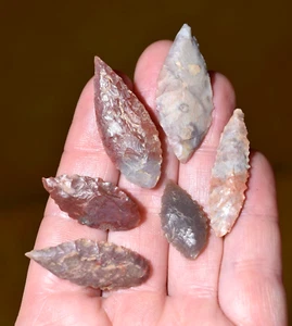 Proyectil de piedra neolítica africana punta de flecha cortada desierto del Sahara África - Imagen 1 de 4