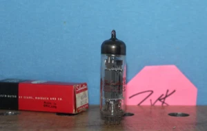 Radio Tubes 6BM8 ECL82 Silvertone Mullard Great Britian Blackburn B5H5 NOS - Picture 1 of 3