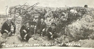 WW1 Rppc Postal Alemana Soldados Pastillero Alemán Soissons Sector Americano  - Imagen 1 de 3